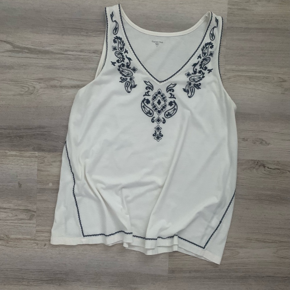 EUC Sleeveless V Neck  Top